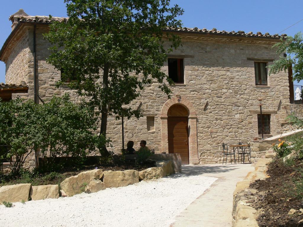 Locanda Dell'Istrice กาเมริโน ภายนอก รูปภาพ