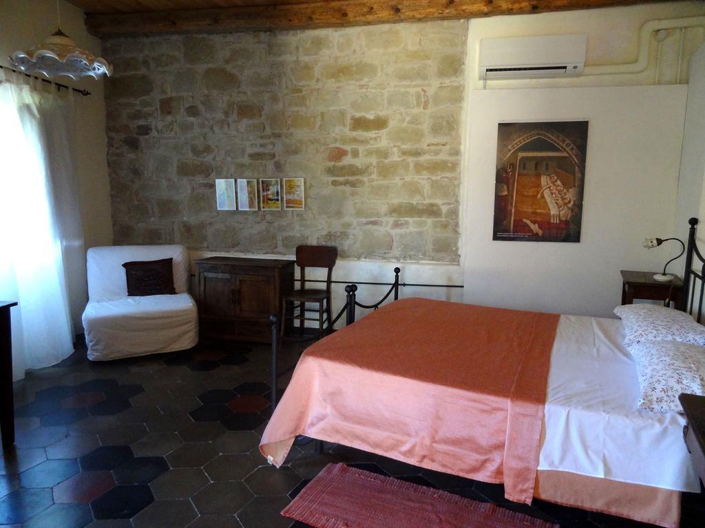 Locanda Dell'Istrice กาเมริโน ห้อง รูปภาพ